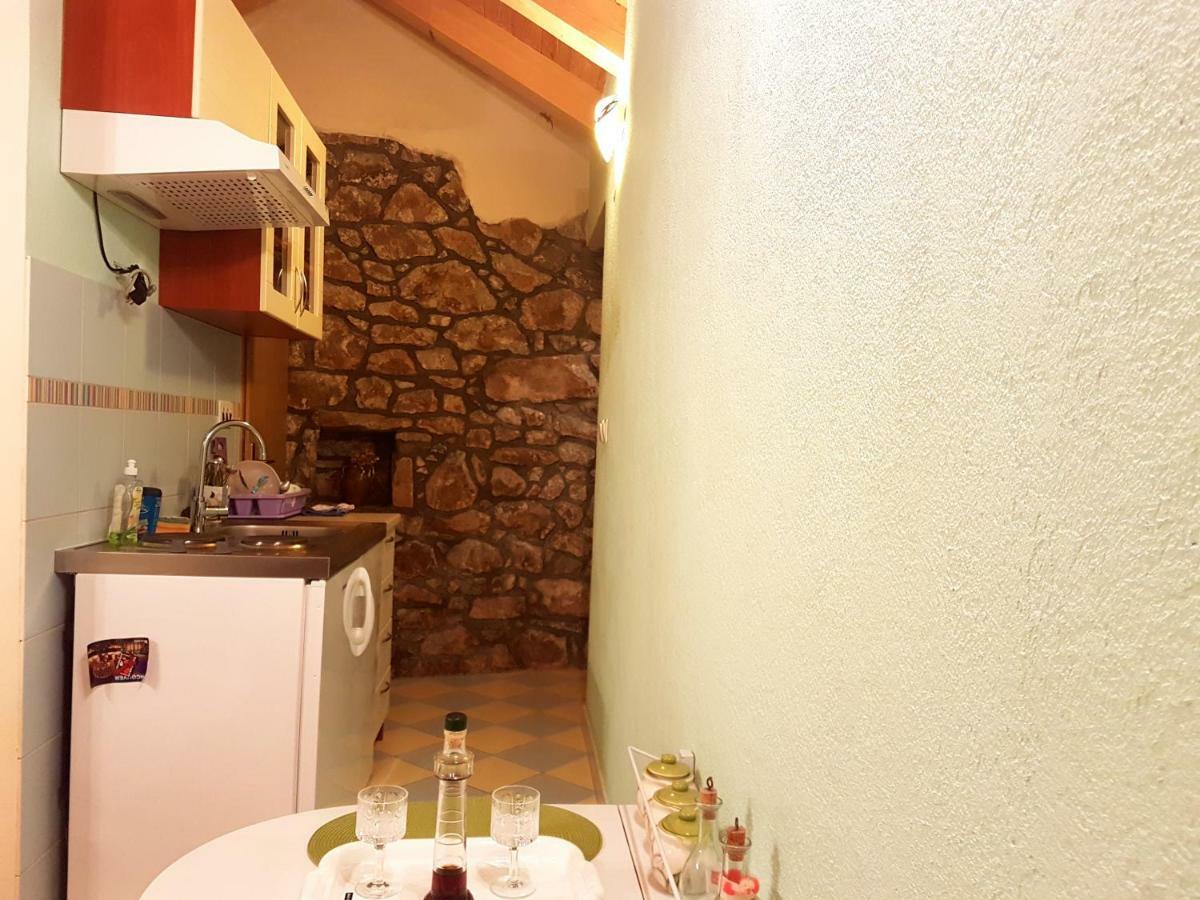 Cottage Melita The Apartment For Animal Lovers Babino Polje Ngoại thất bức ảnh